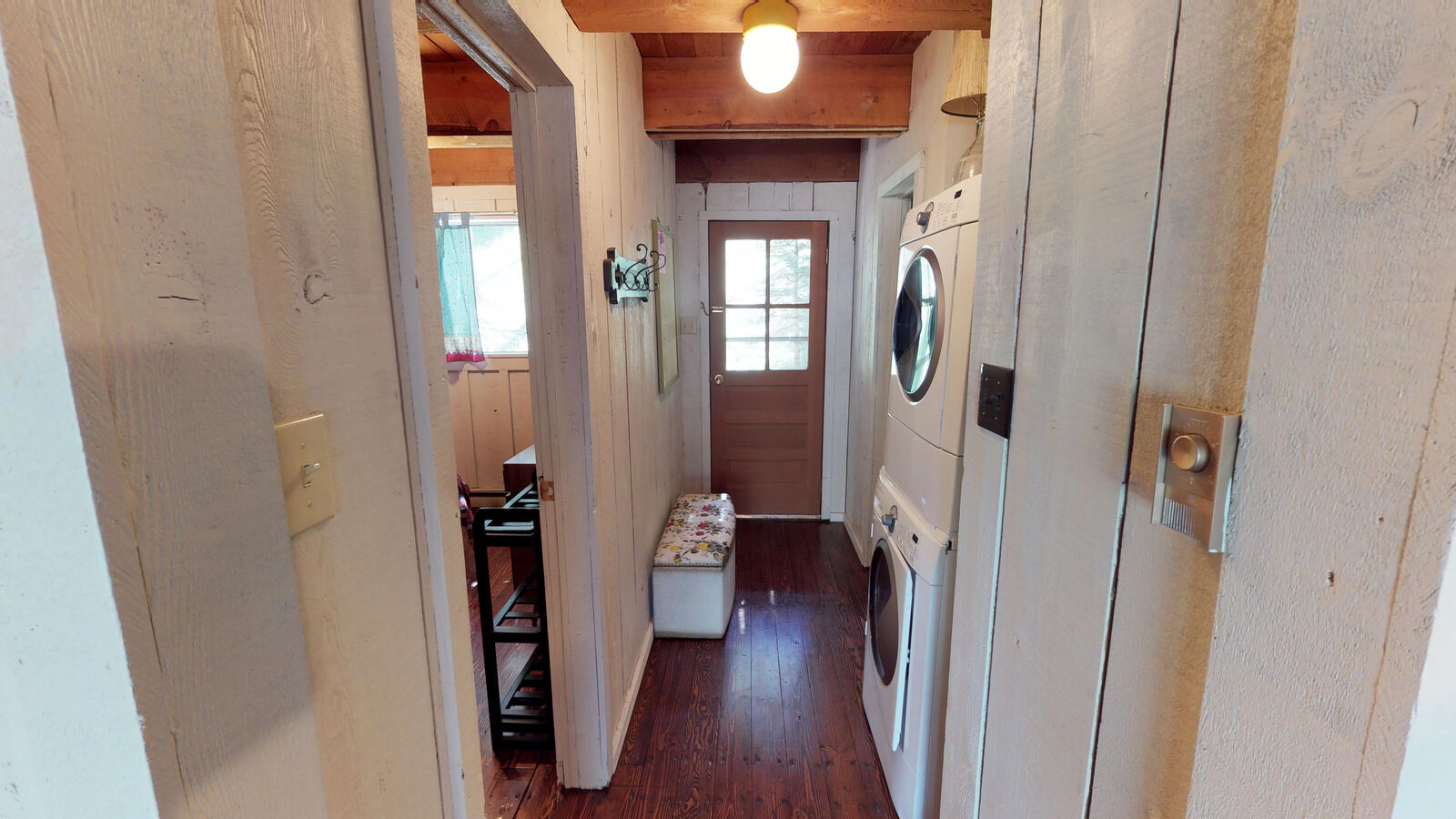 Elk Run laundry area