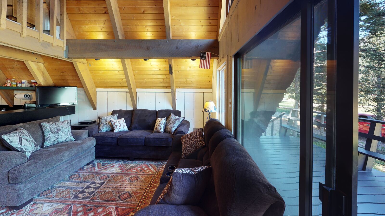 Elk Run living room seating