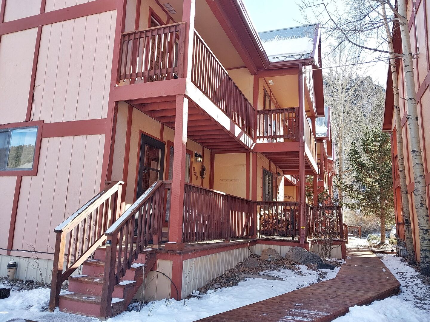 Valley Condo 121 exterior